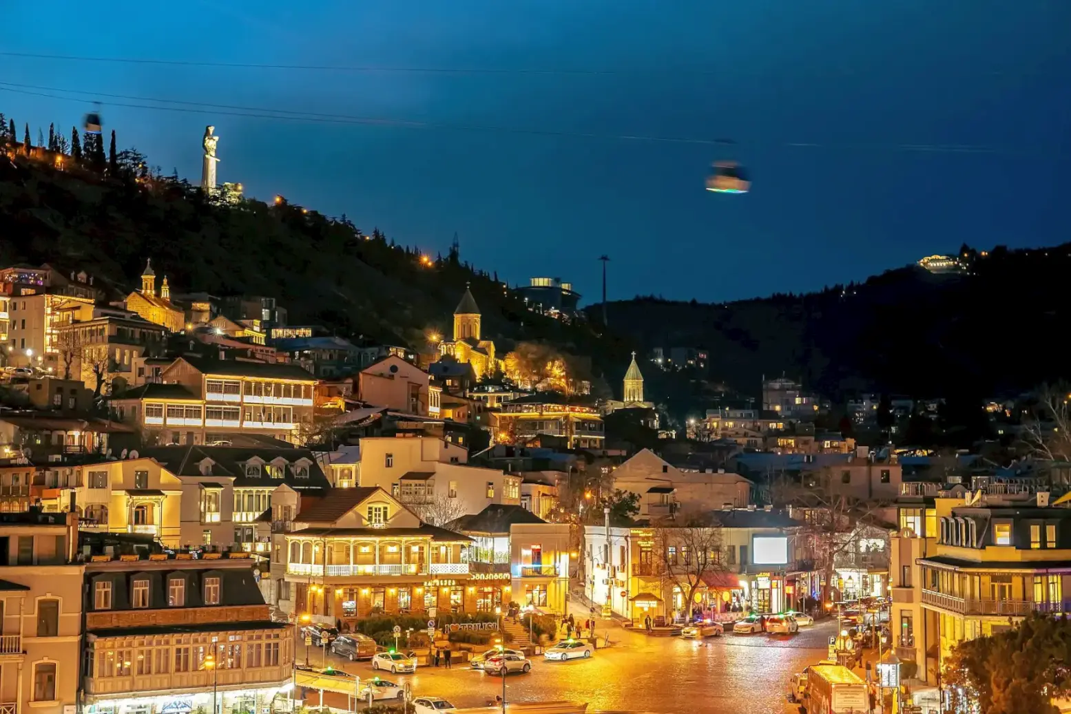 Dzveli Tbilisi private luxury city tour by night 