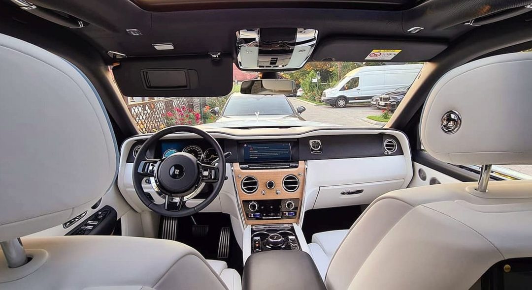 Private chauffeur Mercedes ~ Europe custom tour luxury travel ~ Azzurytt Trip Planning