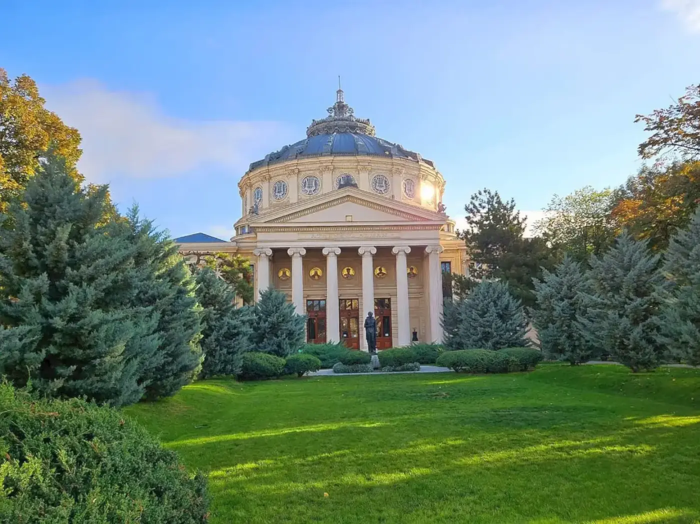 Romanian Athenaeum concert hall in Bucharest. Bespoke Europe tour -- Azzurytt Balkan Travel